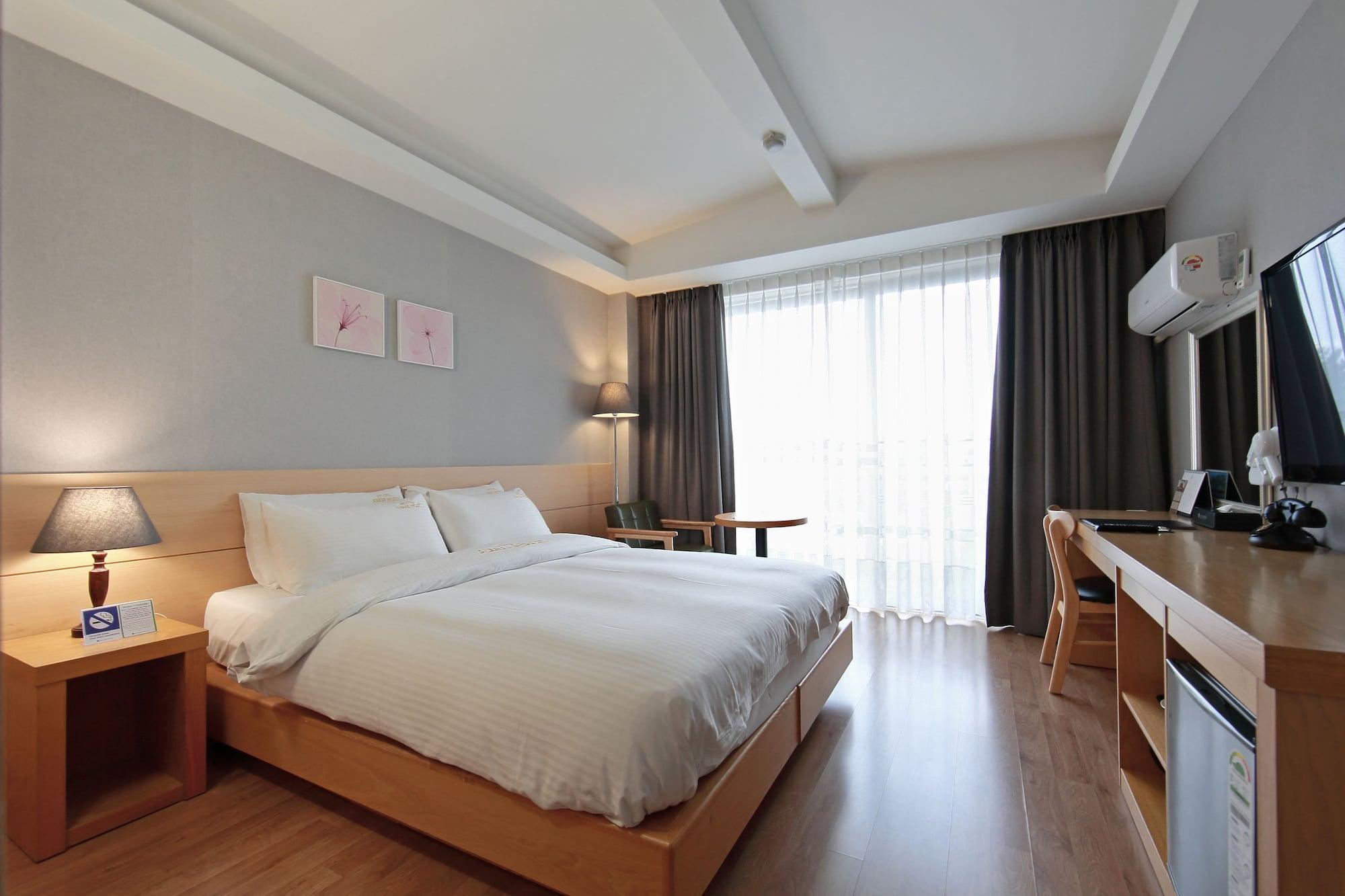 Benikea Swiss Rosen Hotel Gyeongju Bagian luar foto